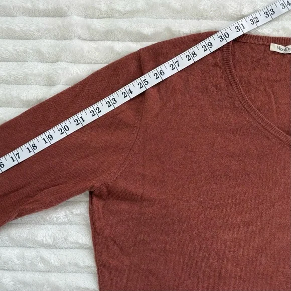 WoolOvers V Neck Long Sleeve Sweater Merino Wool and Cashmere Blend Size Large - Picture 8 of 8
